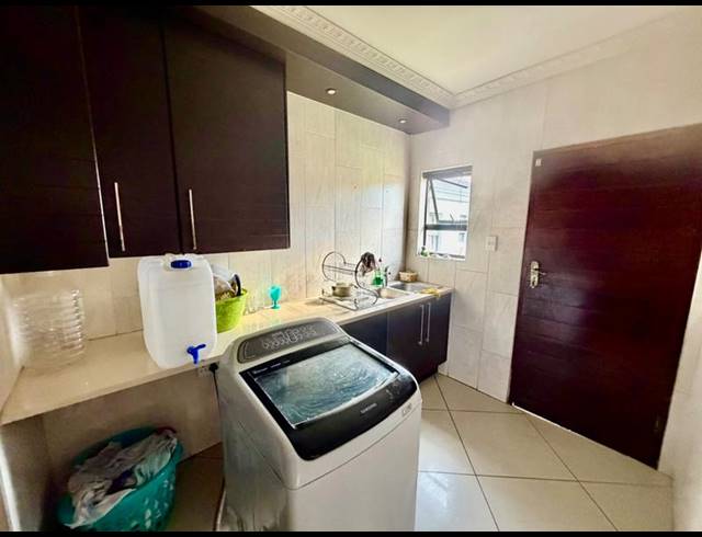 3 BEDROOM HOUSE FOR SALE IN VANDERBIJLPARK SE 6